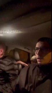В Питере бухой пассажир избил таксиста после того, как водитель отказался везти семью «из-за грубого тона».