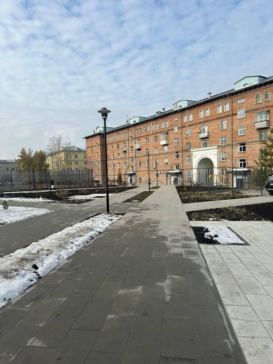 Вот такой сквер появился на месте снесённого ДК Клары Цеткин 🌇 Источник: ЧП...