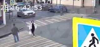 Футбольный арбитр Игорь Захаров избил пешехода в Казани — тот не пропустил...