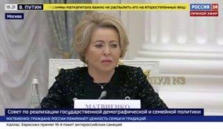 Вице-премьер Голикова заявила, что россияне мало рожают, потому что семью неправильно показывают в кино