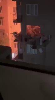 Мощный взрыв прогремел в жилой многоэтажке в Сочи