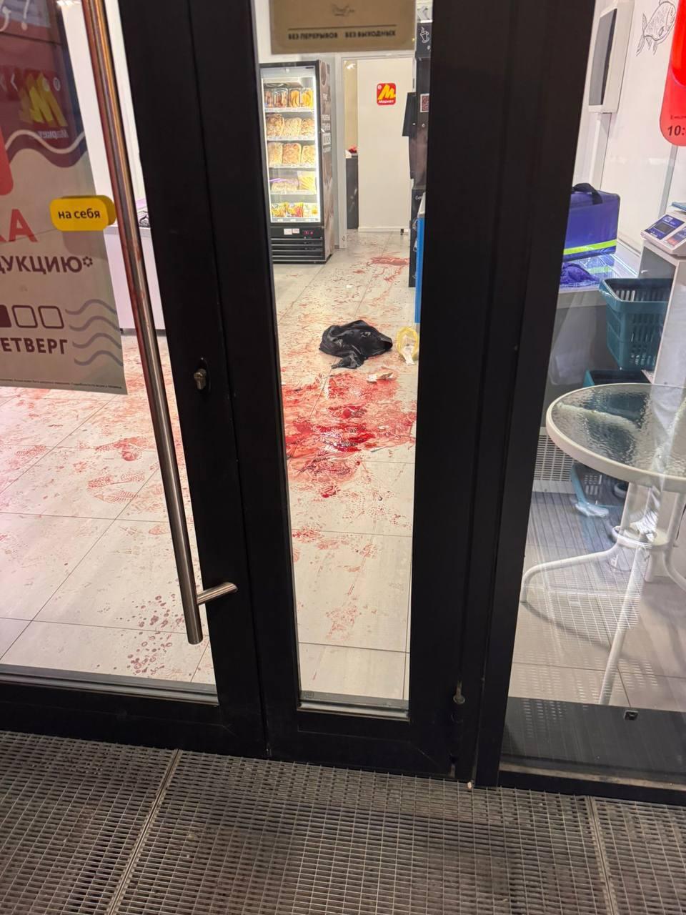 В ЖК «Филатов луг» в магазин зашел покупатель и, по сообщению очевидцев, ни с...