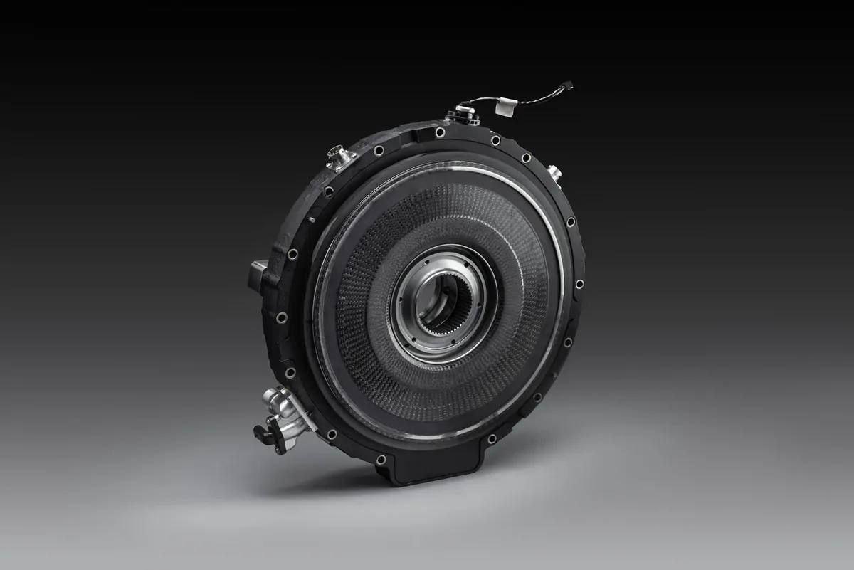 Mercedes выпустил 1000-сильный движок размером с крышку от кастрюли.