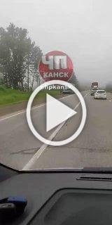 М.кускунка дтп, лобовое автобус и легковая машина, густой...