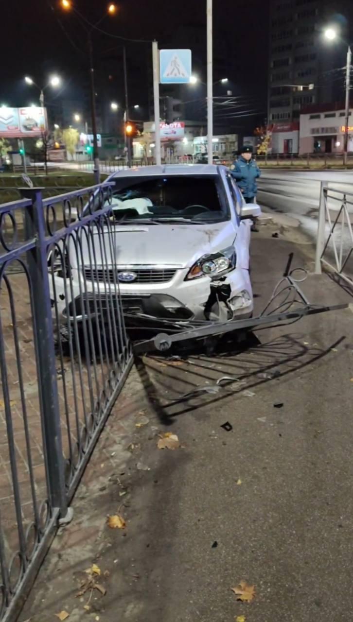 Ночное ДТП на Новостройке 🇷🇺 Источник: ЧП Брянск