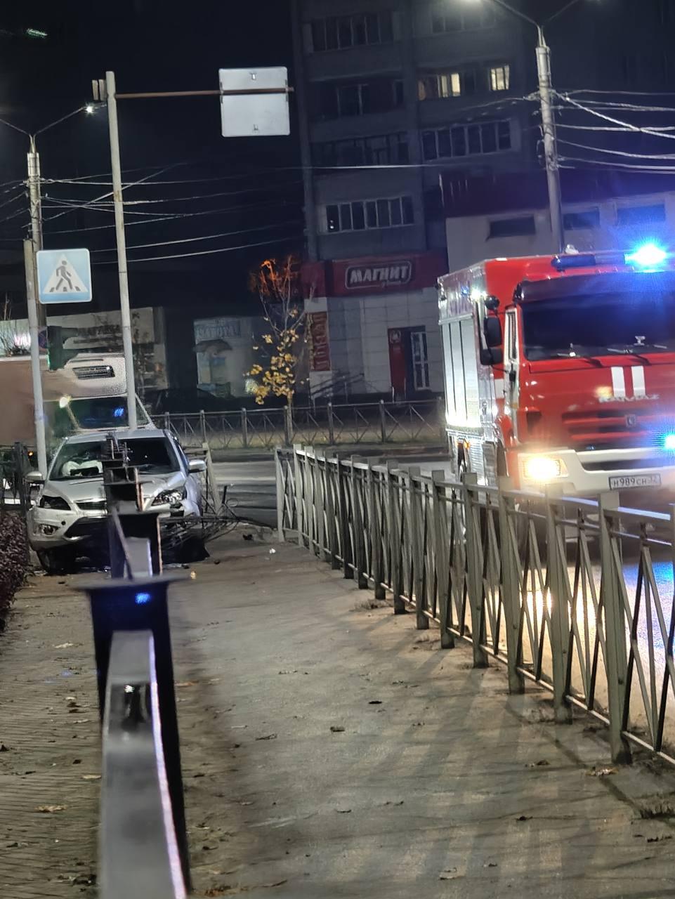 Ночное ДТП на Новостройке 🇷🇺 Источник: ЧП Брянск