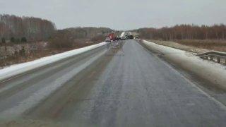 Трасса «Красноярск — Канск» в районе Тертежа. Жёсткое ДТП с участием трёх автомобилей.