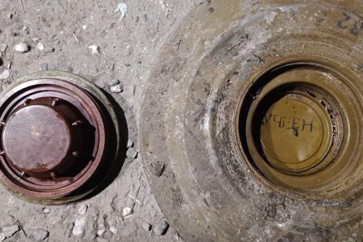 Тракторист нашёл противотанковую мину на мусорном полигоне в районе села Колыбелька в Краснозёрском районе, к счастью, боеприпас оказался учебным