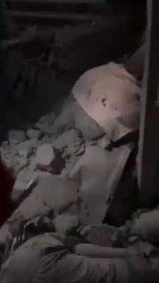 Минимум 63 человека погибли, из них 24 — это дети: Израиль нанес несколько авиаударов по сектору Газа.