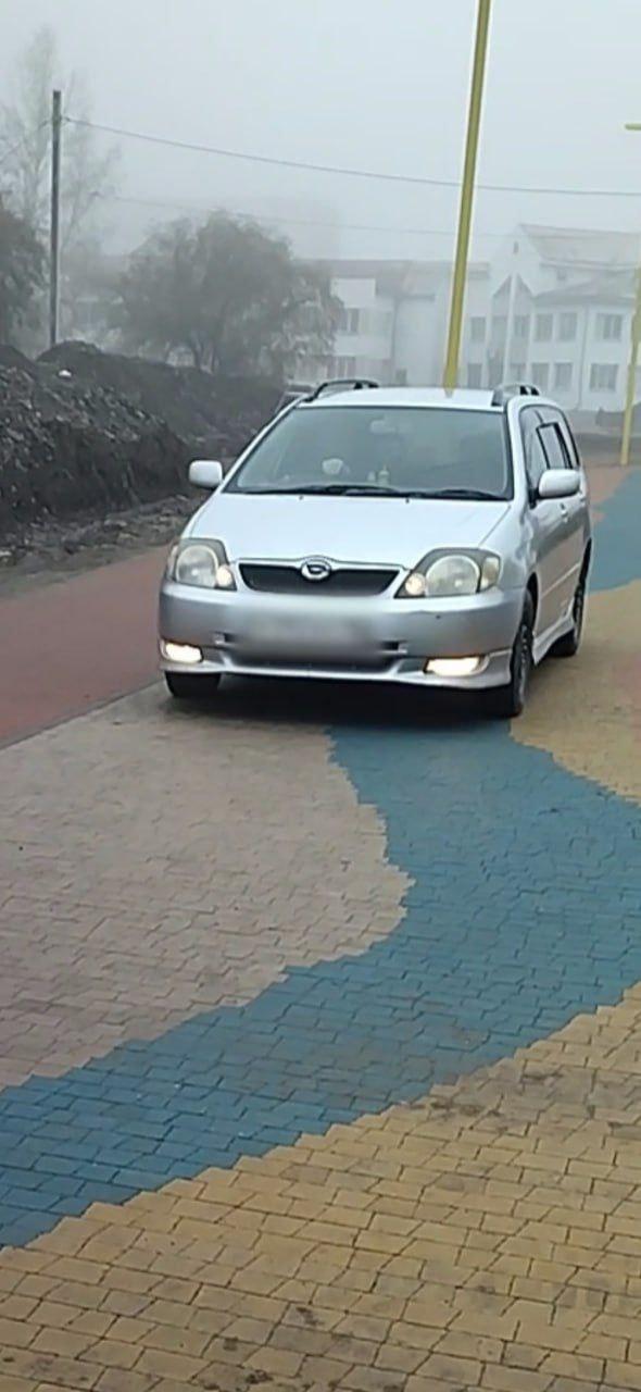 2000 рублей заплатит водитель, который разъезжал по тротуару на «Бульваре на...