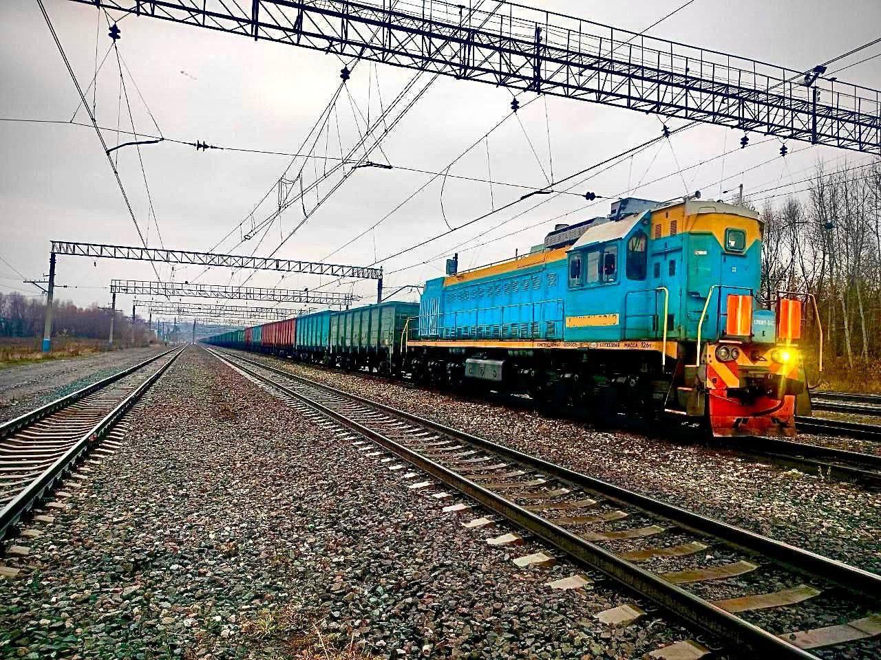 Сегодня ночью во время маневровых работ на станции Осинники погиб...