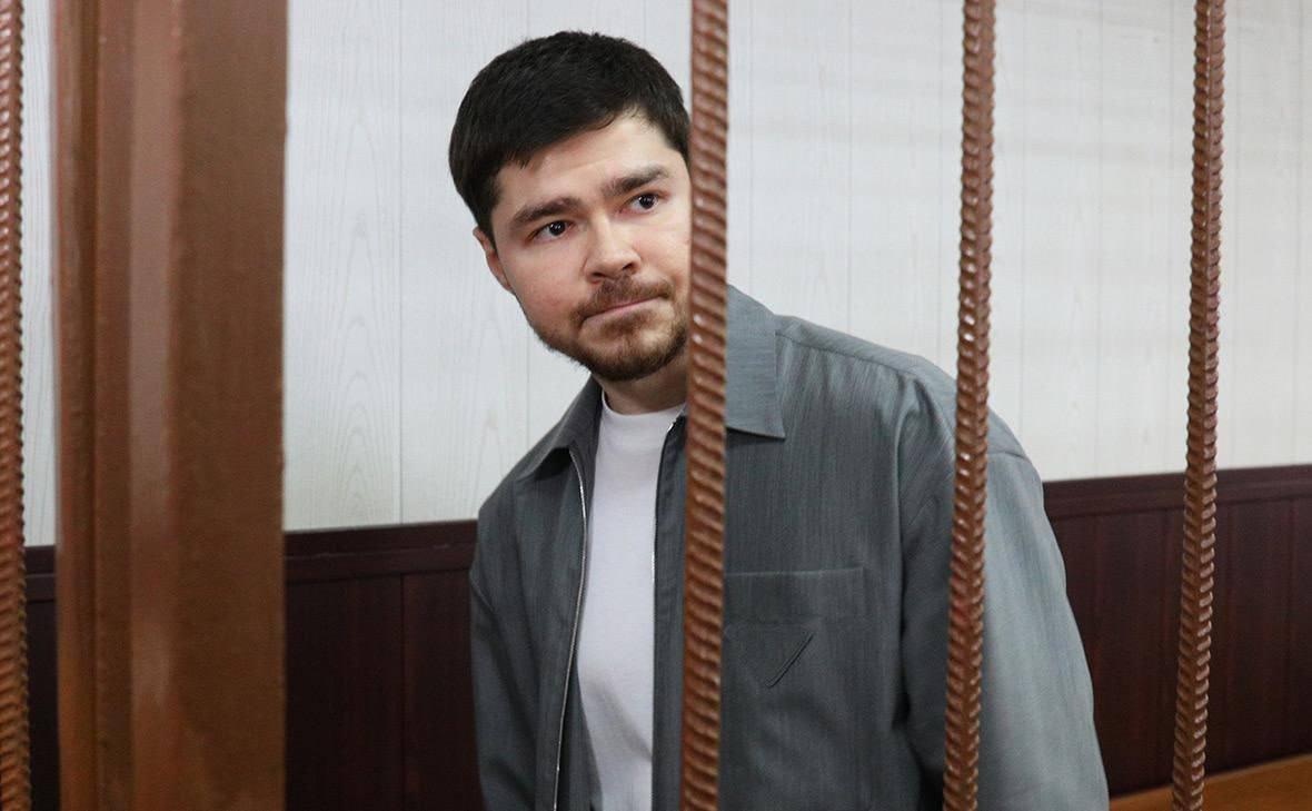 Основателя «Like Центра» Аяза Шабутдинова приговорили к семи годам лишения свободы.