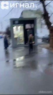 На Крауля двое отморозков бегали за прохожими с пистолетом