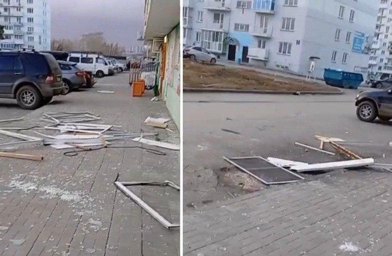 В Новосибирске рухнул балкон на «Плющихе» во время урагана