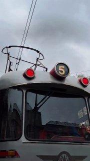 Вау: в Питере запустили трамвай с БЕЗЛИМИТНЫМ сидром.