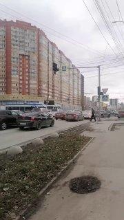 С Плановой до Заельцовского, нет электричества. Не работают светофоры. На...