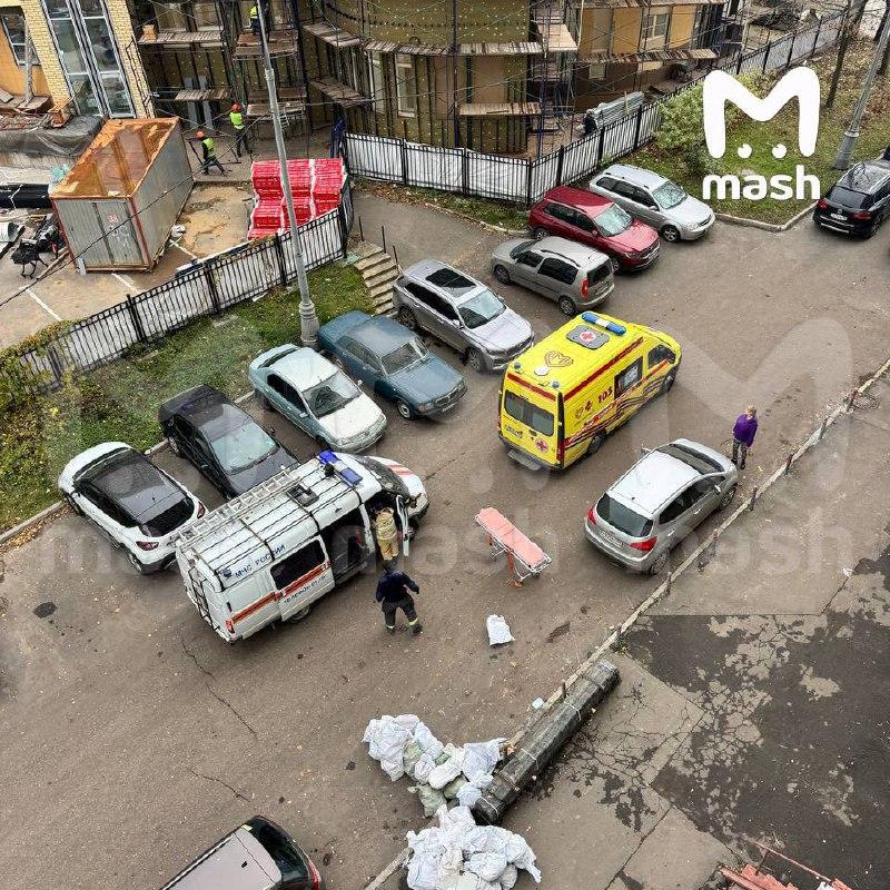 Лифт сорвался с 12 этажа в многоэтажке на юго-западе Москвы, — СМИ.