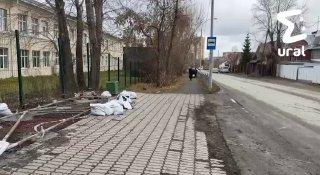 Если ждали новые остановки в Екате к ноябрю — облом. Под дождём и снегом...