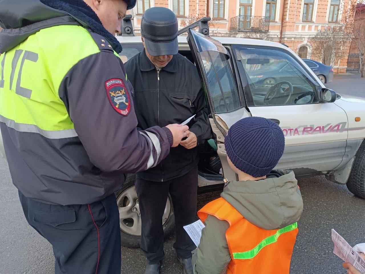 В преддверии Международного дня слепых в Ачинске прошла важная профилактическая акция, направленная на повышение безопасности незрячих пешеходов.