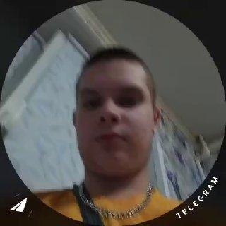 В карельском Беломорске 15-летний парень позвал домой приятеля-инвалида,...