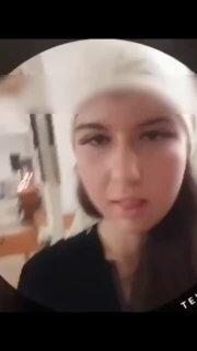 Зумерша ради хайпа выкрикнула 