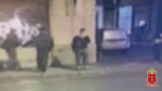 17-летний подросток задержан за нанесение нацистского символа на фасад...