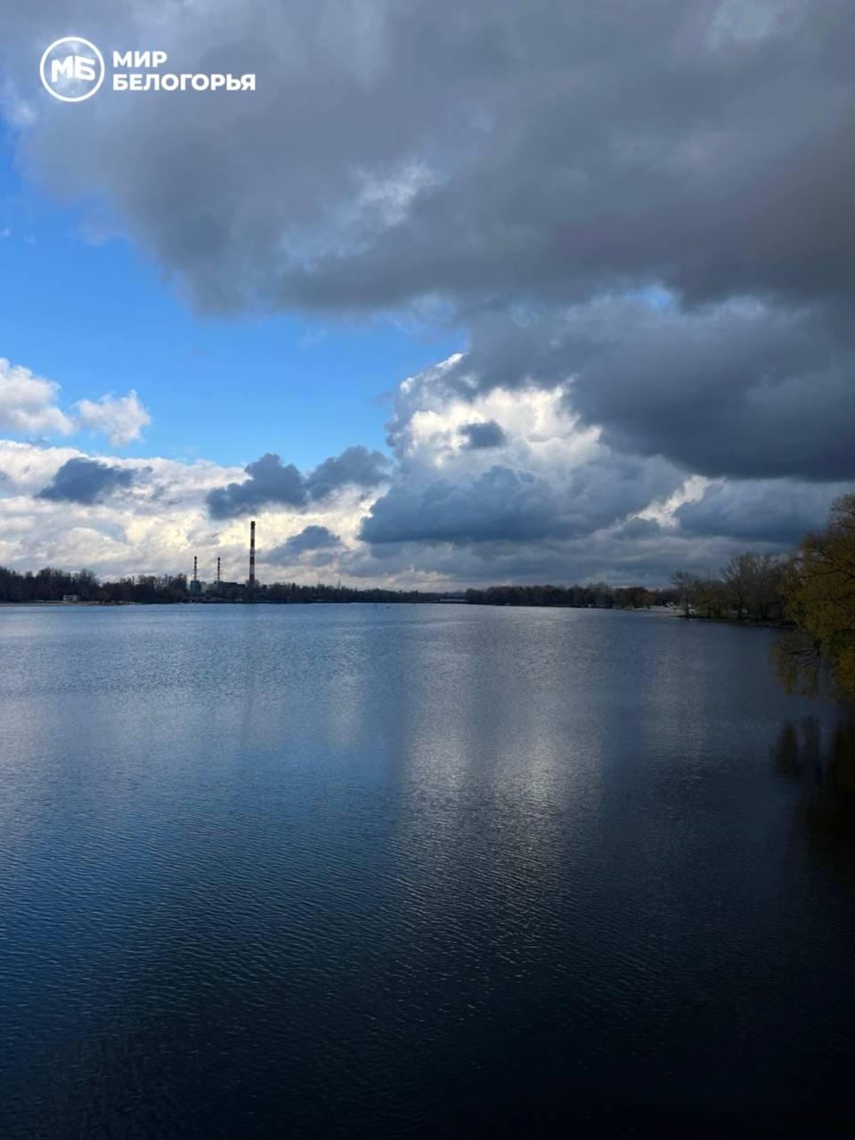 Погода в Белгороде 4 ноября: облачно, днём до +8°. Ночью до +4°. Ветер юго-восточный, до 3 м/с.