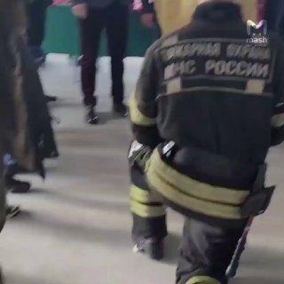 Самое надёжное и безопасное предложение руки и сердца сделал сотрудник МЧС...