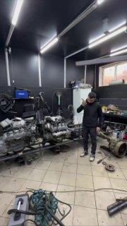 В рилсах показали обычный день в автосервисе, когда владельца нет на работе.