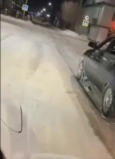 В Башкортостане водитель разнёс и спалил свою машину от злости, когда та не...