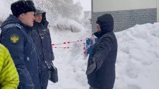 Жителя Камчатского края убил снег, сошедший с крыши. 60-летний мужчина...