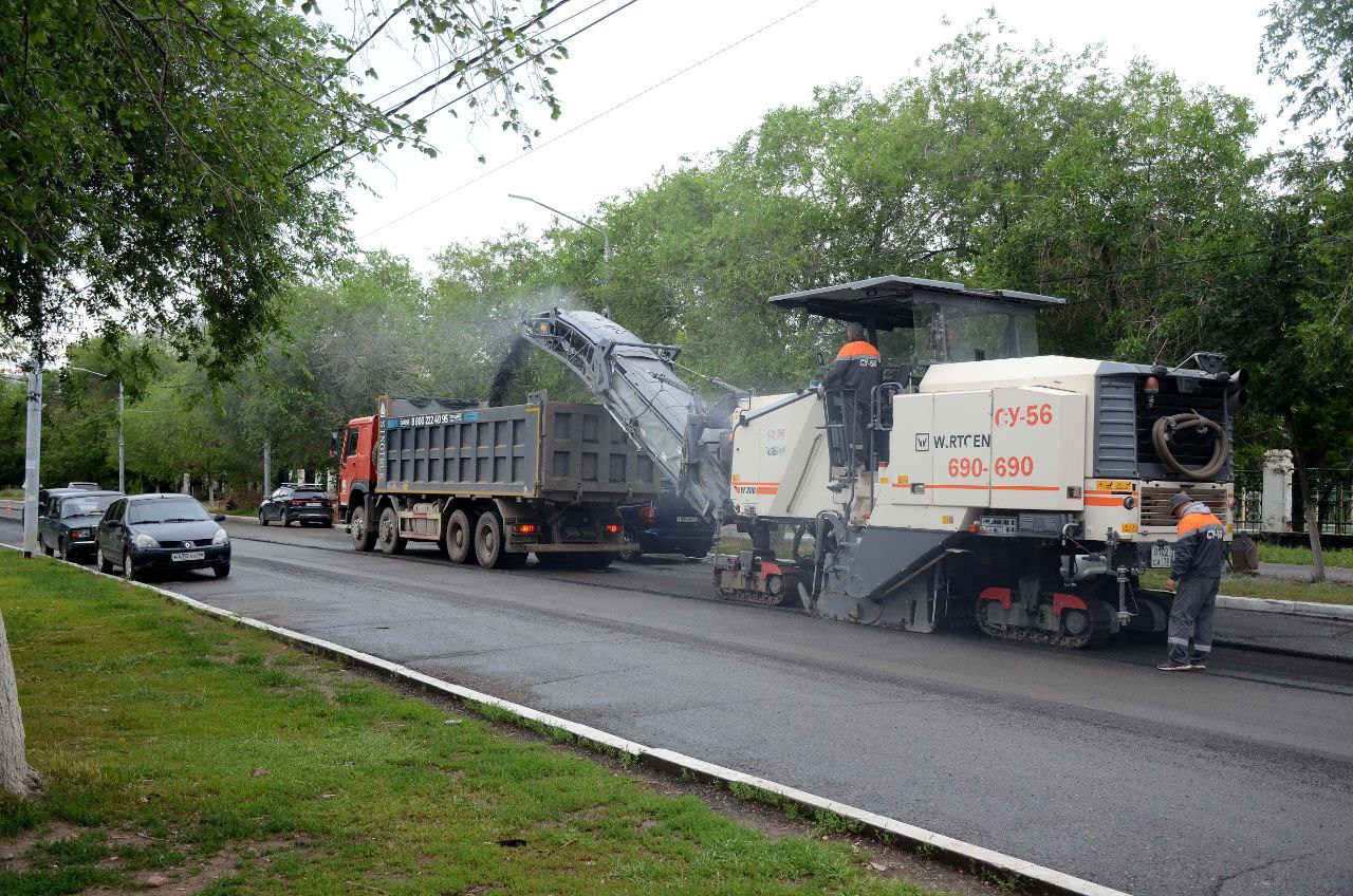 Дорожные работы начались на проспекте Парковом в Оренбурге