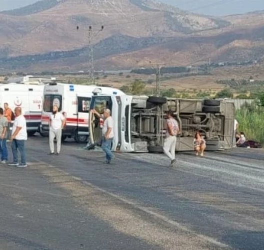 В Турции автобус, перевозивший сотрудников строящейся...