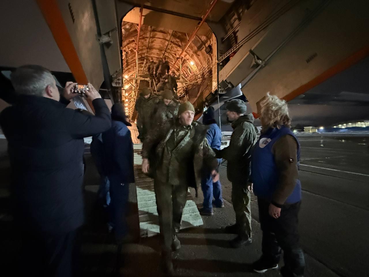 Четверо оренбуржцев вернулись из украинского плена по итогам мартовских...