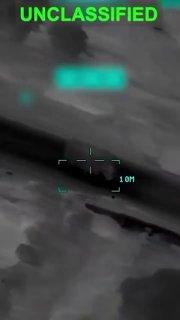 Спанч-Боб, военный на ковре-самолете, ракета 